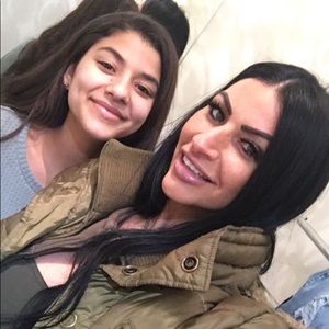 Meet your Posher, Stefaney